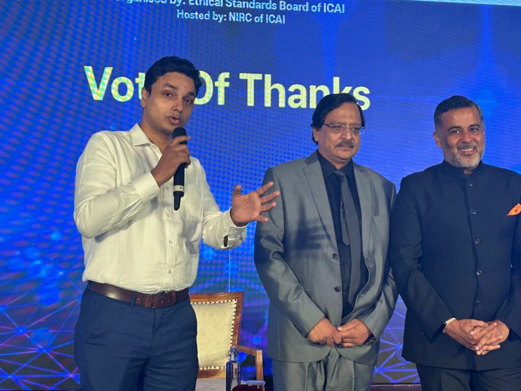 Parag Gupta Sir giving 'Vote of thanks' to Chetan Bhagat on ICAI Ethic day 2024.